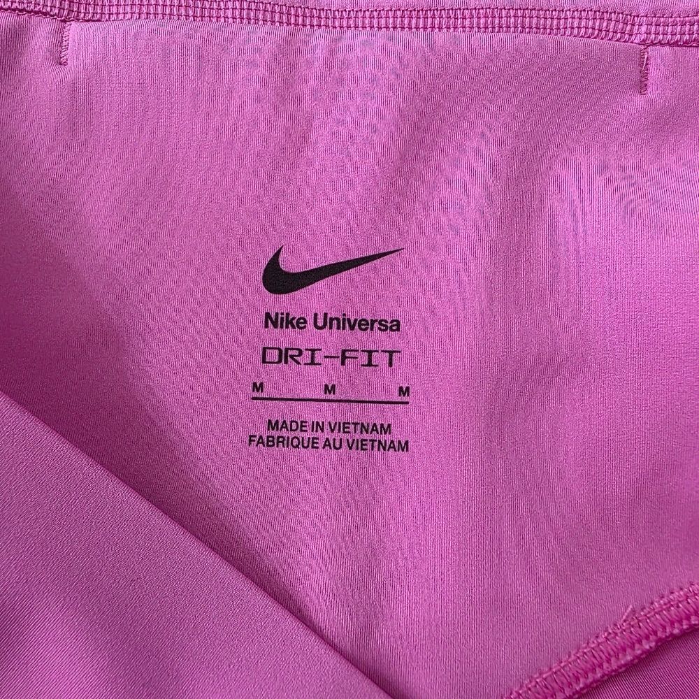 Nike Universa Women's High-Waisted 8" Biker Gym Shorts Seamless Front Pink M New - Picture 14 of 15